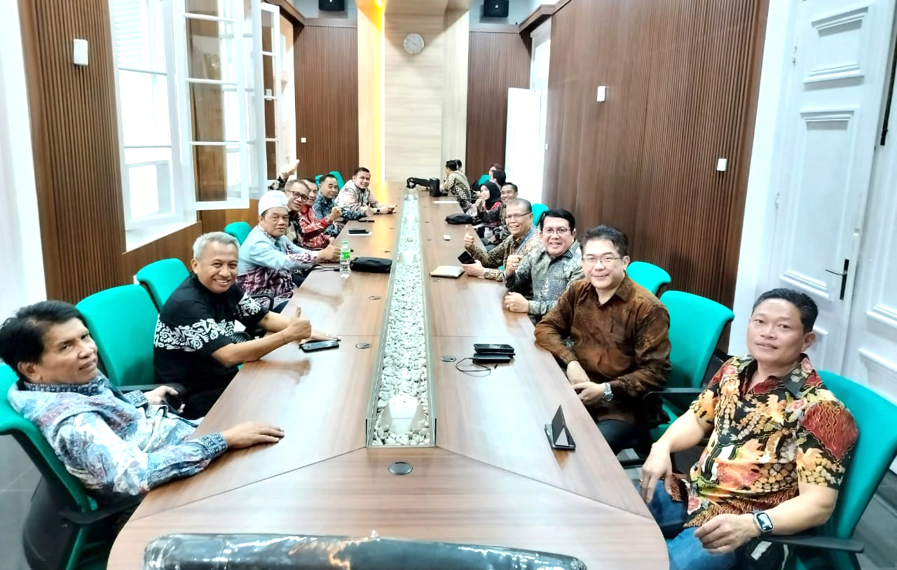 Silaturahmi Pengusaha (APINDO) SeJabar dengan Gubernur dan Sekda Provinsi Jawa Barat.